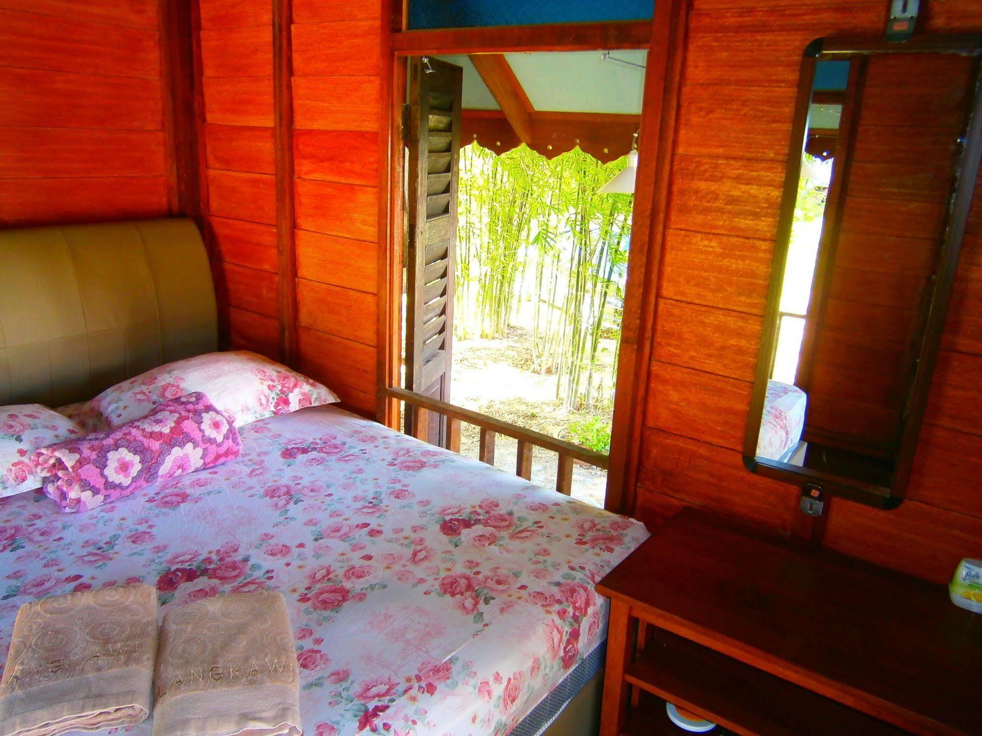 The Cottage Langkawi Pantai Cenang  Zewnętrze zdjęcie